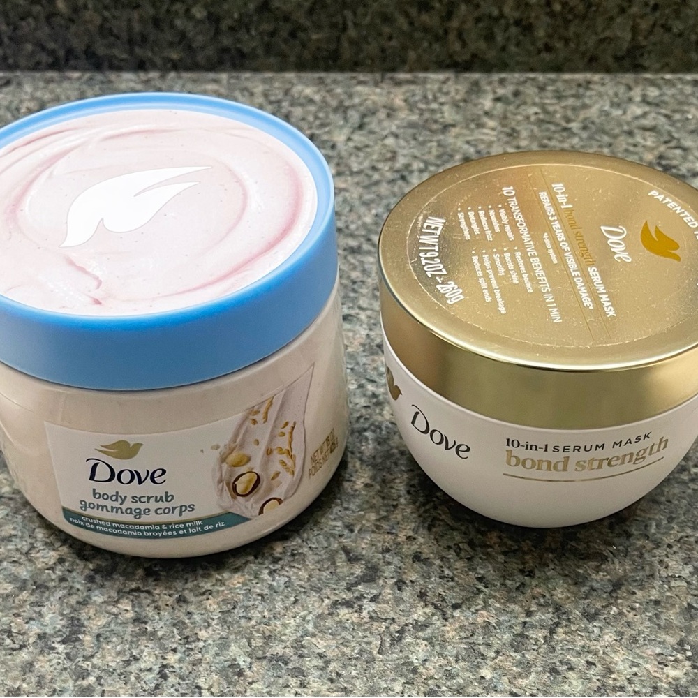 Dove Body Scrub and Hair Mask Set